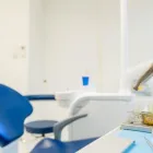 Unternehmen 4 Bild DR. MED. DENT. JÖRG SCHNEEWEIß Ärzte am Oberwart 1