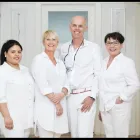 Unternehmen 1 Bild DR. MED UNIV ET DR. MED DENT WALTHER THALER Ärzte am Linz 4