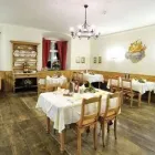 Unternehmen 8 Bild HOTEL GOLDENER ENGL Hotels am Hall In Tirol 7