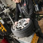 Unternehmen 1 Bild MAROLTINGERGARAGE Reifen Einzelhandel am Wien 9