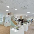 Unternehmen 2 Bild MILLER UNITED OPTICS - IHR OPTIKER & HÖRGERÄTEAKUSTIKER IN INNSBRUCK Optiker am Innsbruck 7