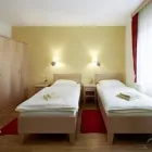Unternehmen 7 Bild PENSION SEYRING FAM. MONIKA U. JOHANN DUNGL Hotels am Seyring 3