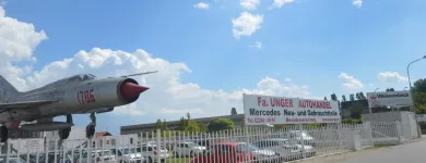 Unternehmen 10 Bild AUTO-UNGER MERCEDES GEBRAUCHT TEILE Reifen Einzelhandel am Gerasdorf 3