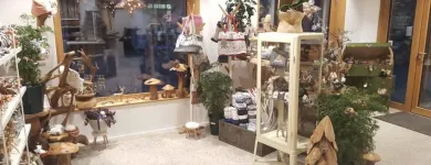 Unternehmen 3 Bild DEKORELA Raumausstatter, Innenausstatter am Traun 4