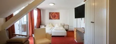 Unternehmen 5 Bild HOTEL LOKOMOTIVE - LEOPOLD KLINGLMÜLLER E.U. Hotels am Linz 4