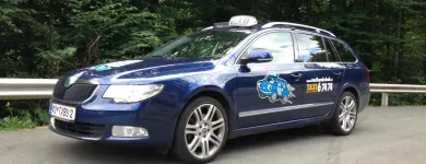 Unternehmen 1 Bild S'KUFSTEIN TAXI 6 74 74 INH. HARALD BUNDSCHUH Transport/Verkehr/Tourismus am Kufstein 7