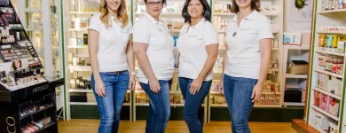 Unternehmen 11 Bild STADTAPOTHEKE JENNERSDORF ZUM SALVATOR UND DROGERIE E.U. Medizin/Gesundheitswesen am Jennersdorf 1