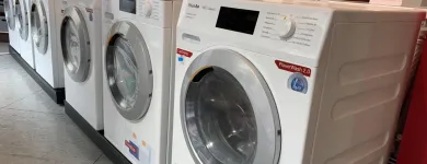 Unternehmen 19 Bild ZÖSCHER & SÖHNE ELEKTRO-RADIO U BELEUCHTUNGSKÖRPER GROßHANDEL GESMBH Möbel/Innenausstattung am Graz 6
