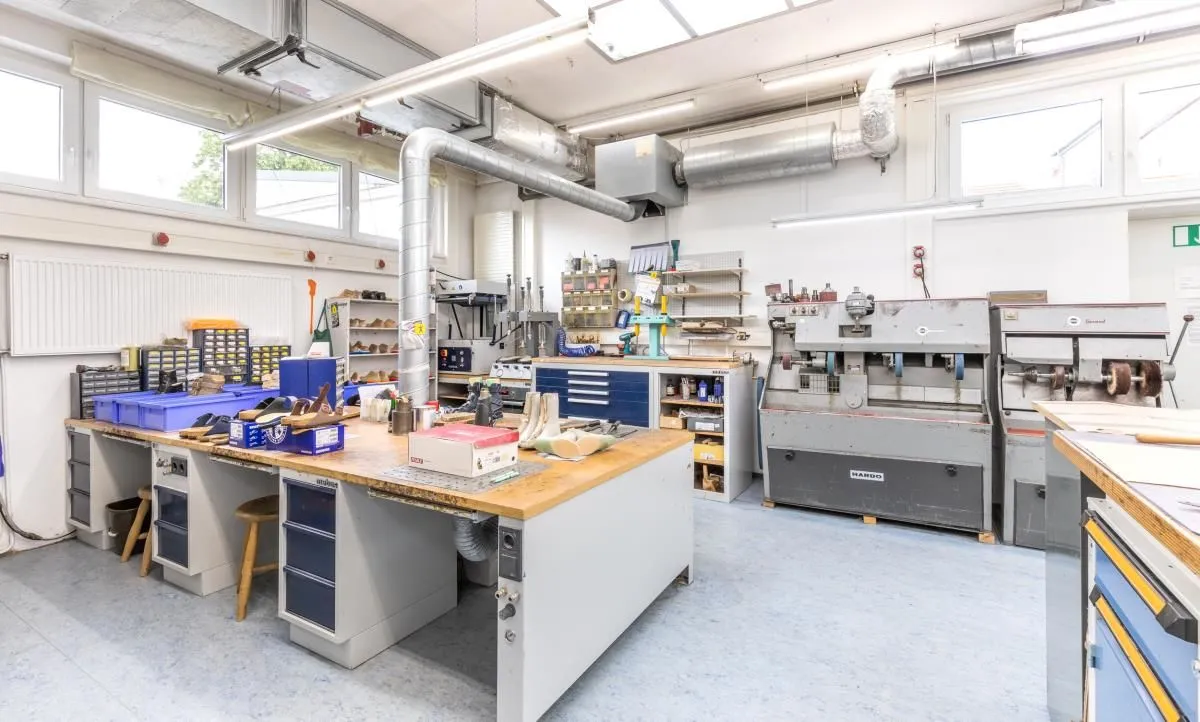 Unternehmen 25 Bild LEEB SCHUHE & ORTHOPÄDIE - OST HASELSTEINER GMBH