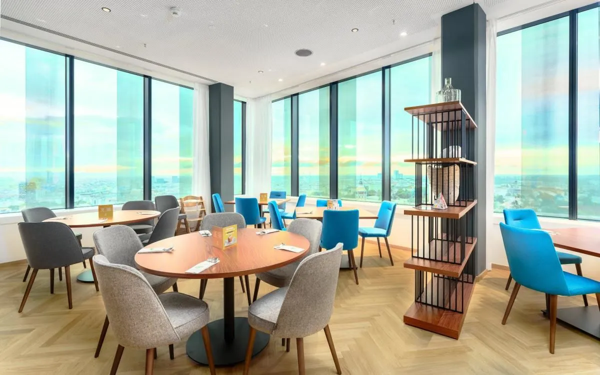 Unternehmen 33 Bild HOLIDAY INN VIENNA - SOUTH