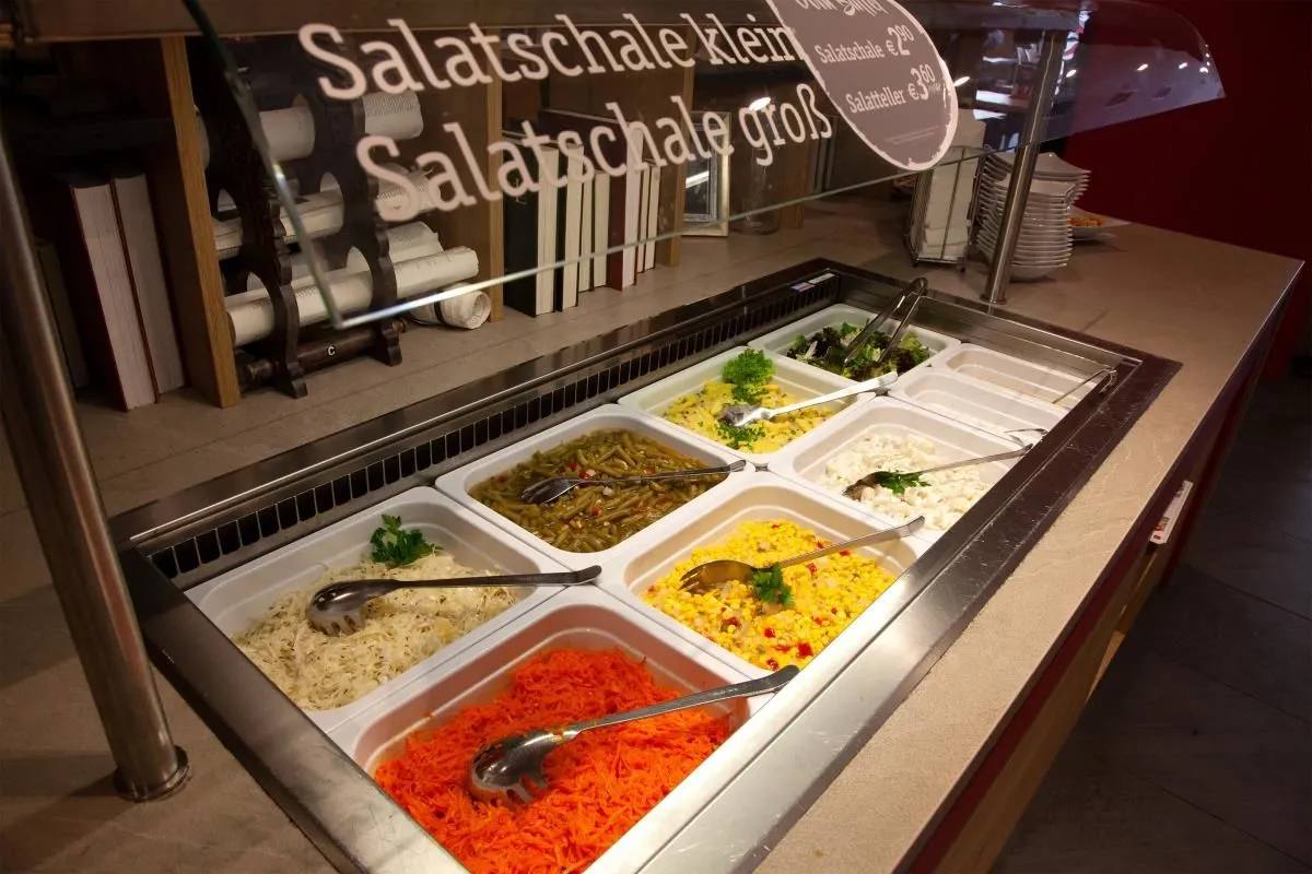 Unternehmen 9 Bild XXXLUTZ RESTAURANT IM EINRICHTUNGSHAUS UNTERWART