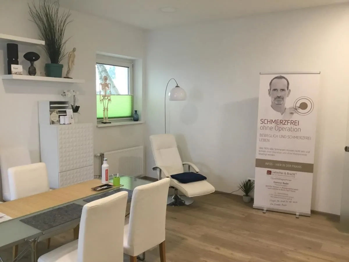 Unternehmen 7 Bild DOMINIC BADER - PHYSIOTHERAPEUT