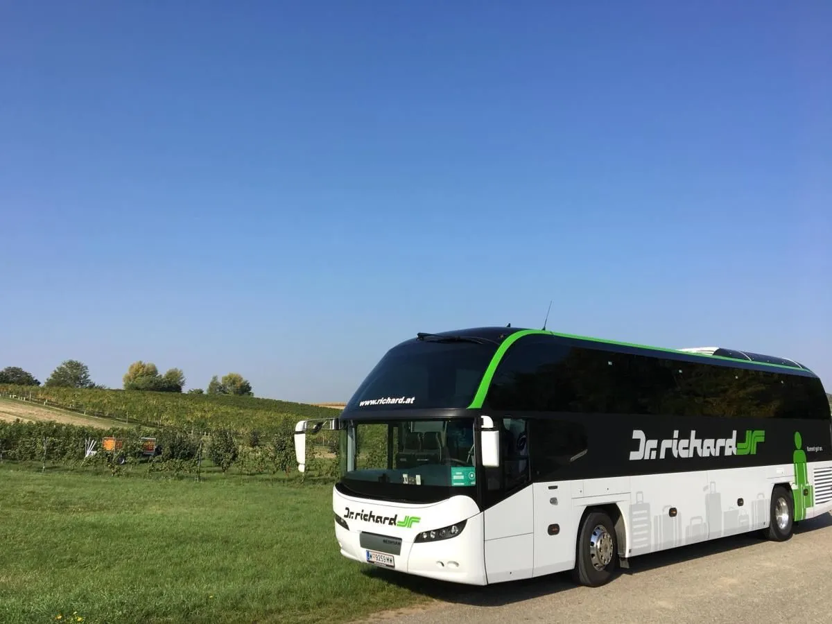 Unternehmen 2 Bild DR. RICHARD NIEDERÖSTERREICH MITTE GMBH & CO KG