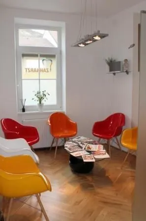 Unternehmen 2 Bild DDR. UTE FREI