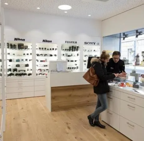 Unternehmen 3 Bild MILLER UNITED OPTICS - IHR OPTIKER & HÖRGERÄTEAKUSTIKER IN INNSBRUCK