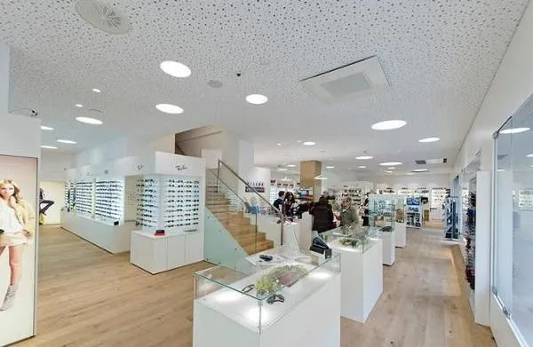 Unternehmen 2 Bild MILLER UNITED OPTICS - IHR OPTIKER & HÖRGERÄTEAKUSTIKER IN INNSBRUCK