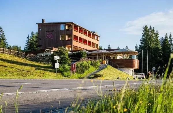 Unternehmen 5 Bild HOTEL RESTAURANT BERGHOF FETZ