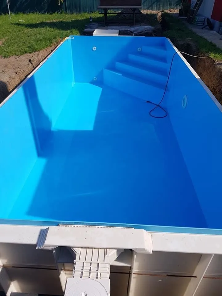 Unternehmen 2 Bild HG POOL
