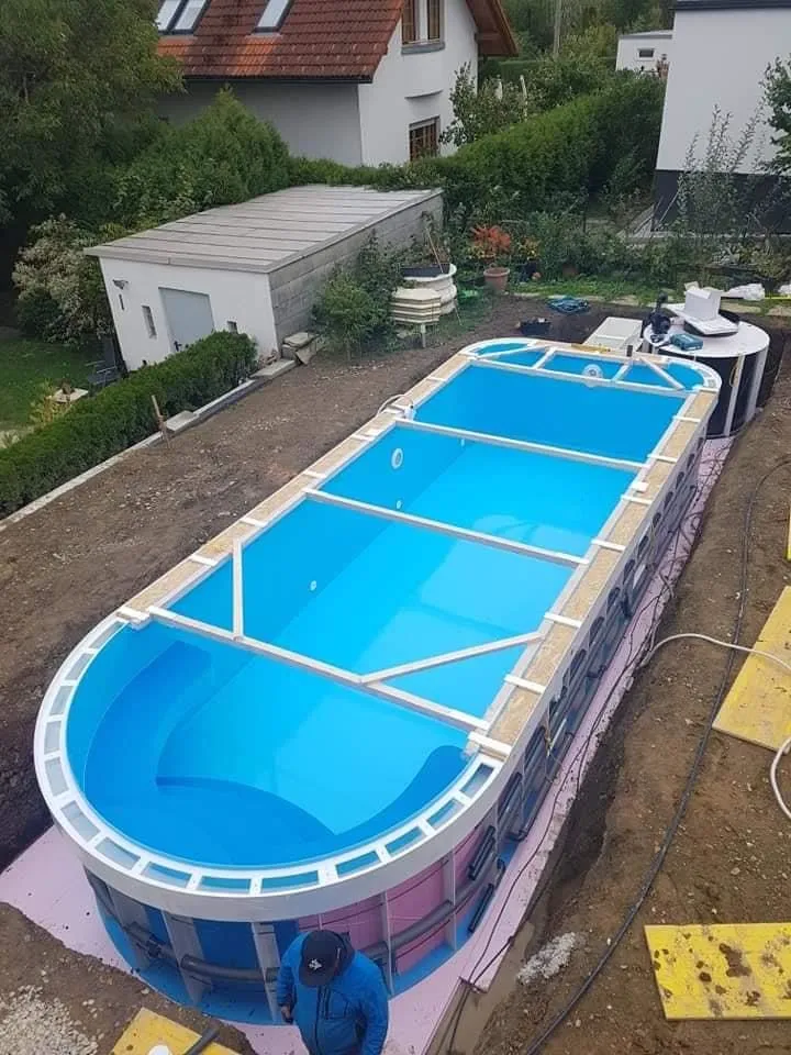 Unternehmen 5 Bild HG POOL