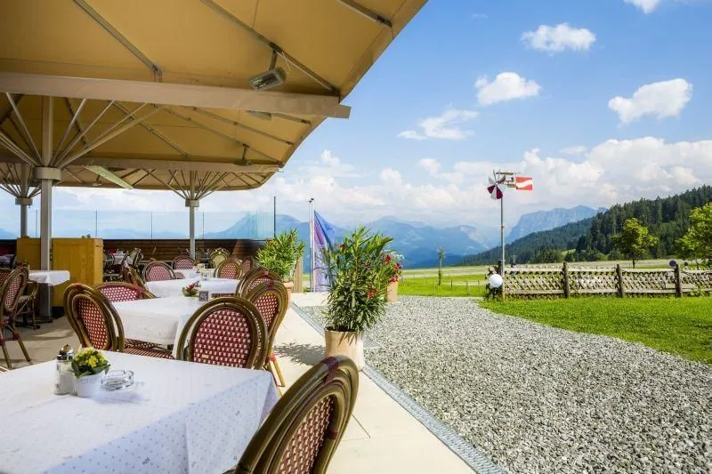 Unternehmen 3 Bild HOTEL RESTAURANT BERGHOF FETZ